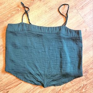 NWOT Kendall & Kylie Cropped Tank Top